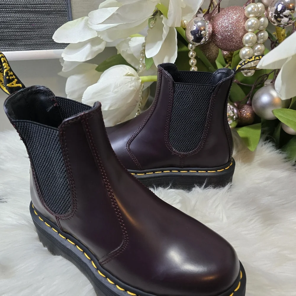 Dr Martens Smooth Burgundy Leather Platform Chelsea women Boots size6 New